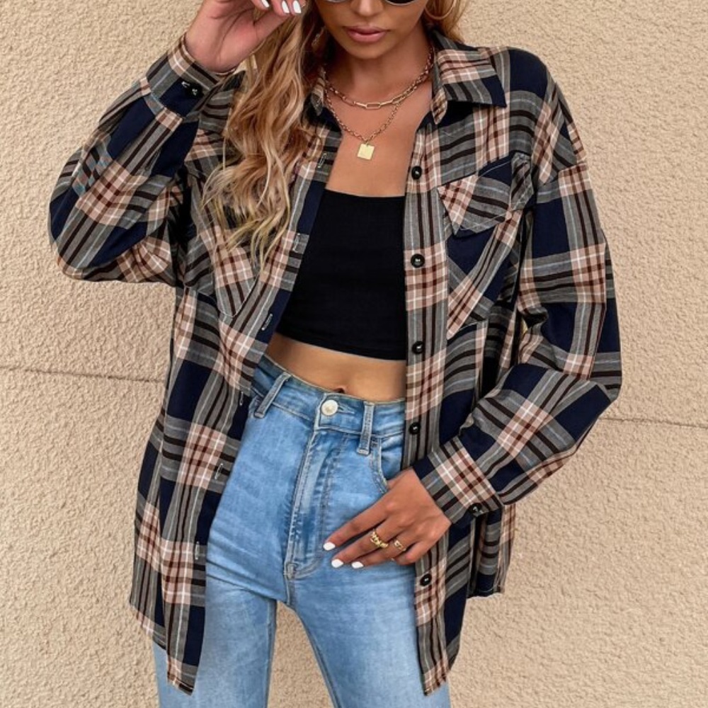 Cozy Black Oversized Plaid Button up Shacket Jacket - Picture 10 of 10
